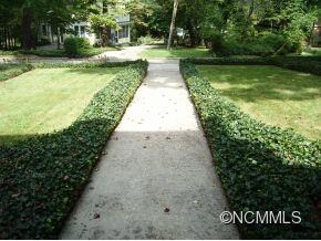 216 Pearson Dr, Asheville, NC 28801 - photo 4