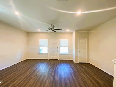 787 Fair St unit B, Houston, TX 77088 - photo 6