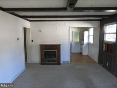 102 W 1st Ave, Runnemede, NJ 08078 - photo 3