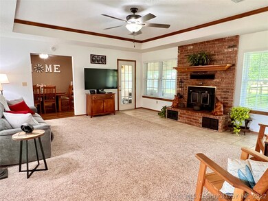 Grand living room
