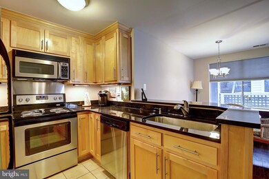 1506 Summerchase Ct unit A, Reston, VA 20194 - photo 7