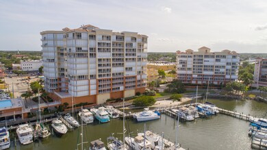 Directly on the Indian River