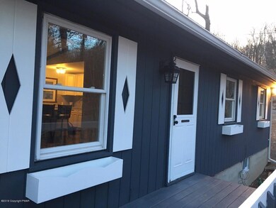 1146 Maple Lake Dr, Bushkill, PA 18324 - photo 3