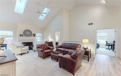 689 Elmwood Point unit 23, Aurora, OH 44202 - photo 6