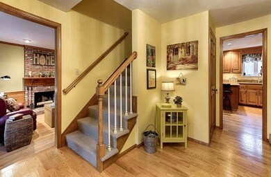42 Jefferson Rd, Franklin, MA 02038 - photo 3