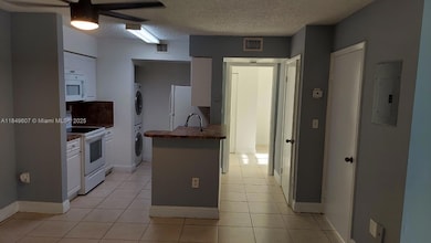 15231 SW 80th St unit 209, Miami, FL 33193 - photo 4