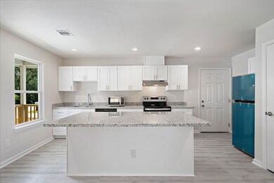 6813 Bethune Dr, Houston, TX 77091 - photo 4