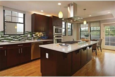 150 Saint Paul St unit 405, Brookline, MA 02446 - photo 4