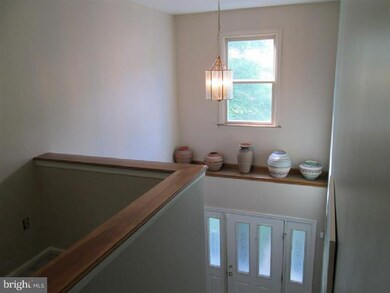 1144 Ashbourne Dr, Reading, PA 19605 - photo 7