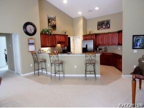 SPACIOUS KITCHEN