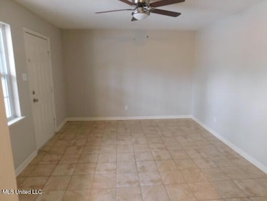 6795 Blocker St unit 5, Olive Branch, MS 38654 - photo 5