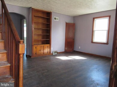 806 Silver Ave, Essex, MD 21221 - photo 5