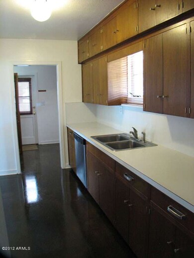 Kitchen2