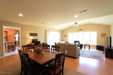 15 Crest Rd, Middletown, NJ 07748 - photo 4