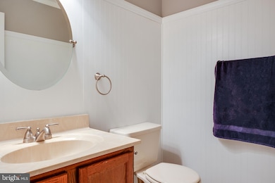 203 Waverly Ct, Trenton, NJ 08691 - photo 4