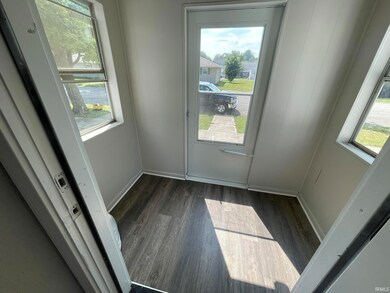 609 S Walsh St, Garrett, IN 46738 - photo 7