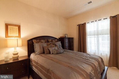 11198 Wortham Crest Cir, Manassas, VA 20109 - photo 5