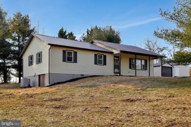 277 Lavin Ln, Bunker Hill, WV 25413 - photo 3