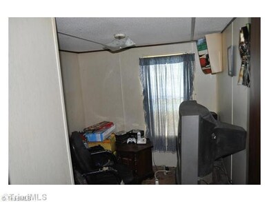 1st Bedroom.