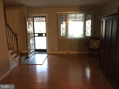 3903 Rokeby Rd, Baltimore, MD 21229 - photo 3