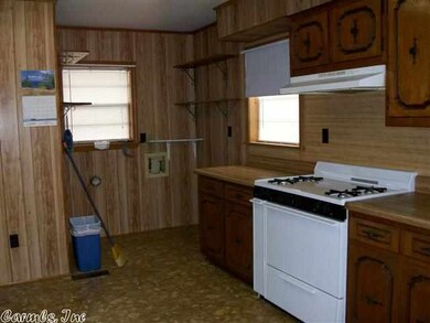 692 Union, West Point, AR 72178 - photo 3