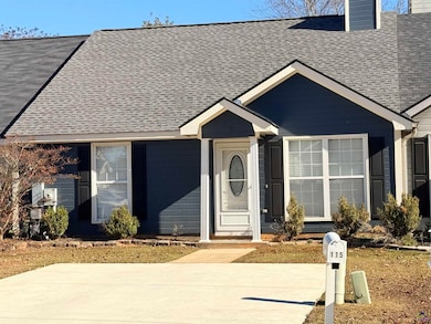 115 Pershing Place Ct, Warner Robins, GA 31088 - photo 2