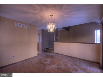 21 Hazelhurst Dr, Voorhees, NJ 08043 - photo 5