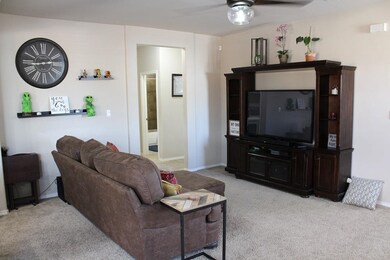 890 Valencia, Alamogordo, NM 88310 - photo 3