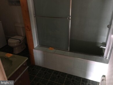 324 Highland Blvd, Gloucester City, NJ 08030 - photo 5