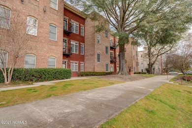 715 N 4th St unit 302, Wilmington, NC 28401 - photo 2