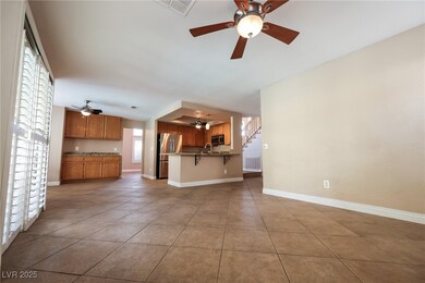 1829 Summit Pointe Dr, Las Vegas, NV 89117 - photo 7