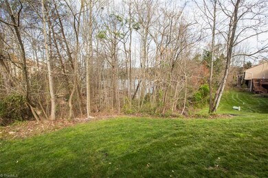 1949 Eastchester Dr unit D, High Point, NC 27265 - photo 2