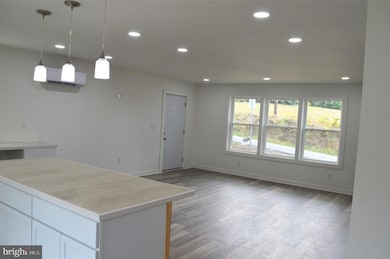 15 Hilltop St, Berkeley Springs, WV 25411 - photo 5