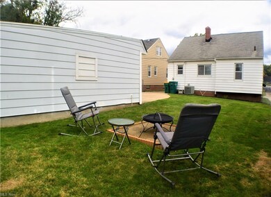 18312 Edinboro Ave, Maple Heights, OH 44137 - photo 3