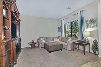 2715 N Princeton Dr Florence-large-005-0