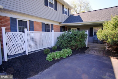 1518 Peach Tree Ln, Hatfield, PA 19440 - photo 3