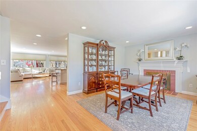 214 New Meadow Rd, Barrington, RI 02806 - photo 5