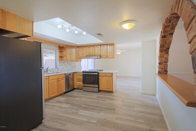 3908 W Laurel Ln, Phoenix, AZ 85029 - photo 6