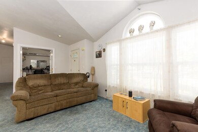 2439 NE Snow Willow-13