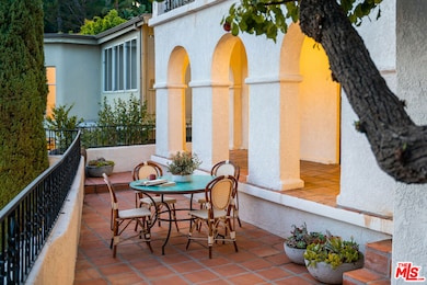 6239 Holly Mont Dr, Los Angeles, CA 90068 - photo 2