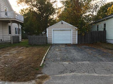 Garage.