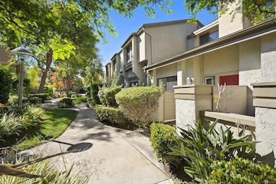 3216 Caminito Eastbluff unit 65, La Jolla, CA 92037 - photo 2