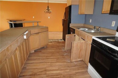 36749 Pelton St, Zephyrhills, FL 33541 - photo 4