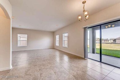 Summit D-small-003-6-Dining Room-666x445