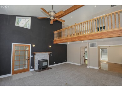 1040 Arcadia Dr, Roseburg, OR 97471 - photo 6