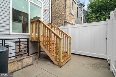 2246 Wilder St, Philadelphia, PA 19146 - photo 4