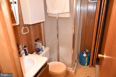 477 Deer Lick Ln, Warfordsburg, PA 17267 - photo 4