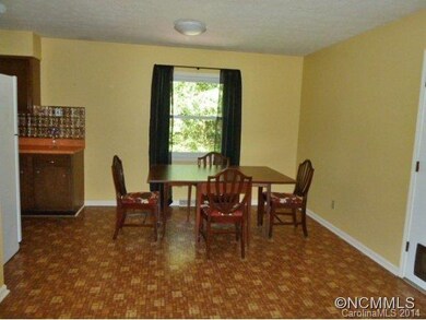 generous sized dining area