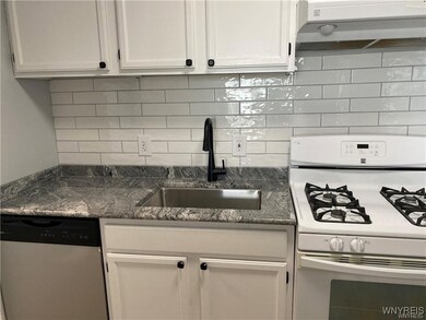 subway tiled backsplash