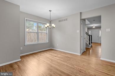 56 Piccadilly Cir unit 219, Doylestown, PA 18901 - photo 4